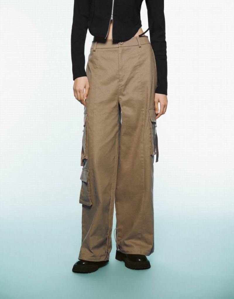 Green Urban Revivo Multi-Pocket Women's Joggers | 97684USAM
