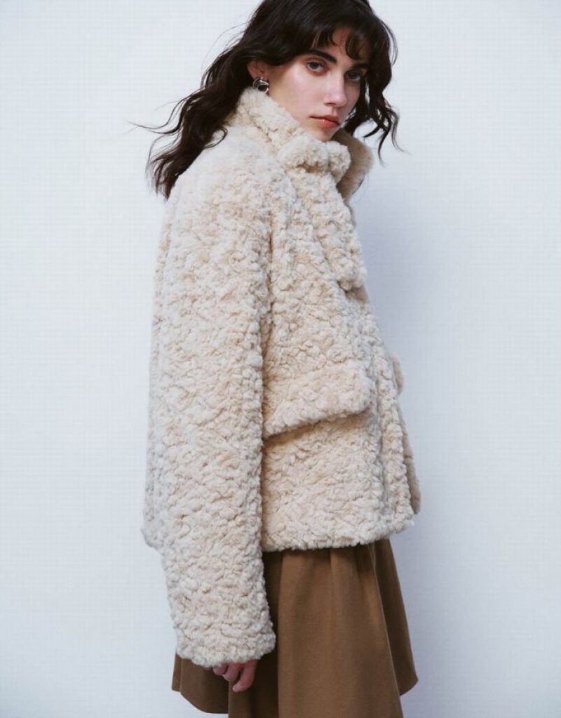 Khaki Urban Revivo Furry Stand Collar Straight Women's Jacket | 37249TRFJ