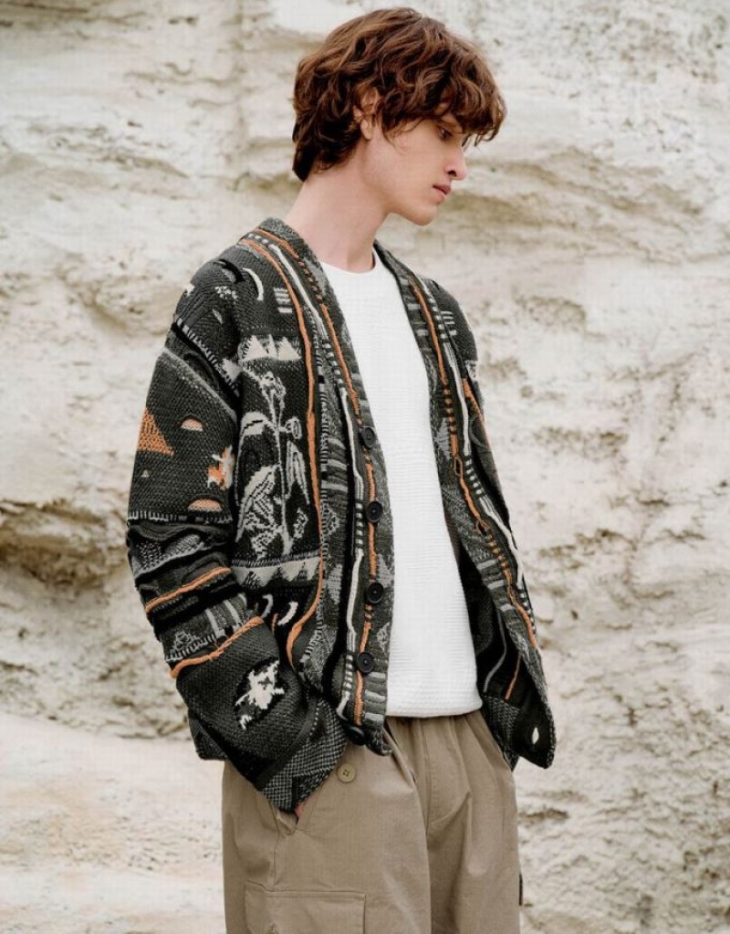 Multicolor Urban Revivo Embroidered V-Neck Knitted Men's Cardigan | 69140CJUK