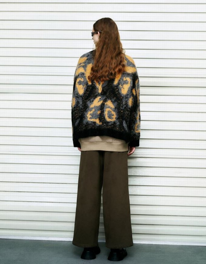 Multicolor Urban Revivo Printed V-Neck Knitted Women's Cardigan | 21064XCHS