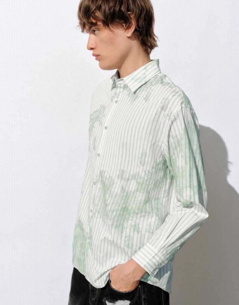 Multicolor Urban Revivo Striped Button Up Loose Men's Shirts | 79308WLZK