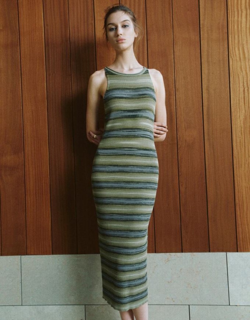 Multicolor Urban Revivo Striped Sleeveless Crew Neck Women\'s Knitted Dress | 87409TWMX