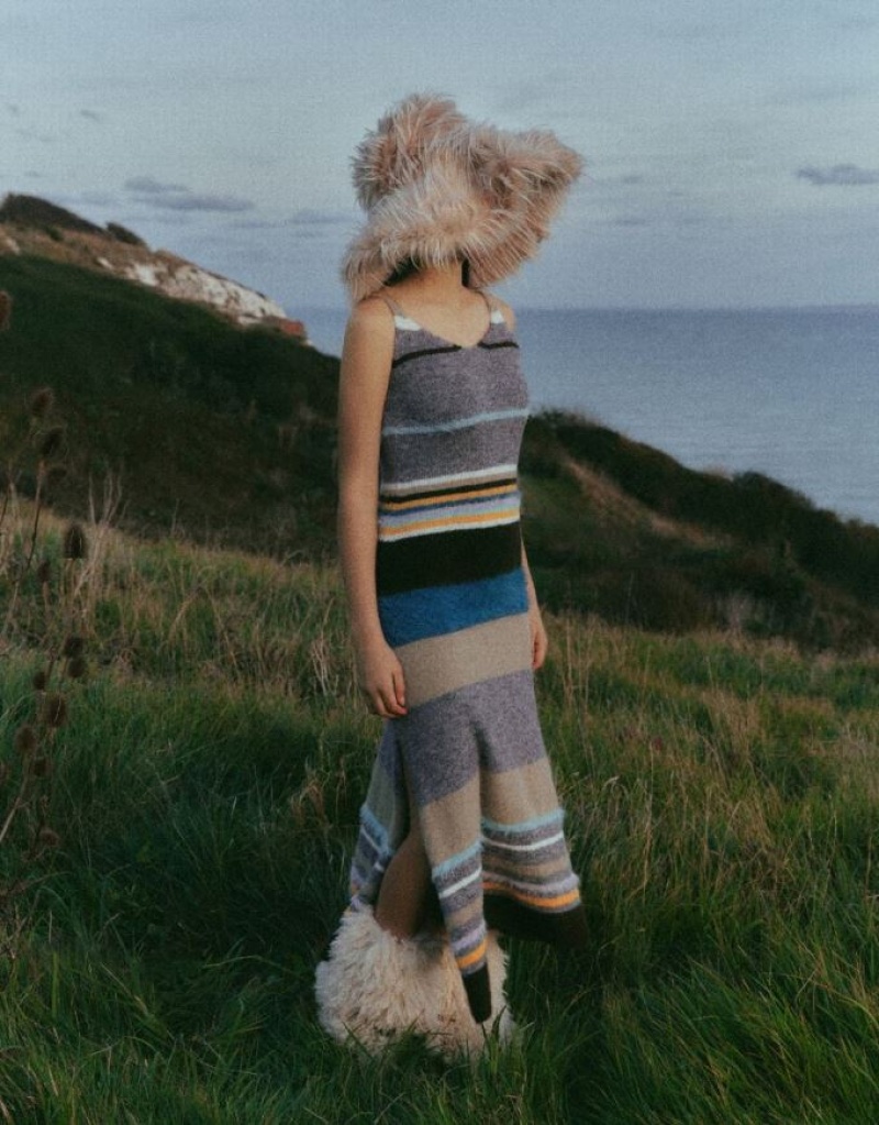 Multicolor Urban Revivo Striped Sleeveless V-Neck Women's Knitted Dress | 02637EFCT