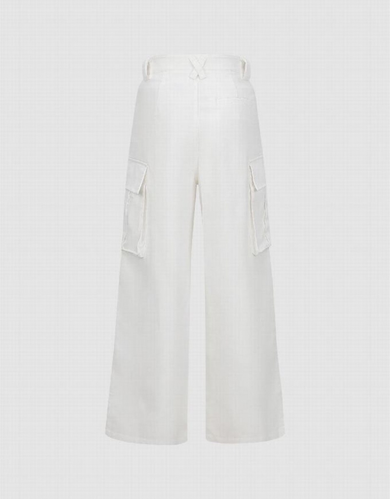 White Urban Revivo Multi-Pocket Straight Women's Pants | 16540ZKCE